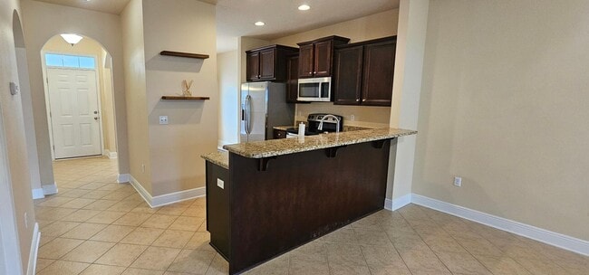 Building Photo - 181 Water Oaks Loop