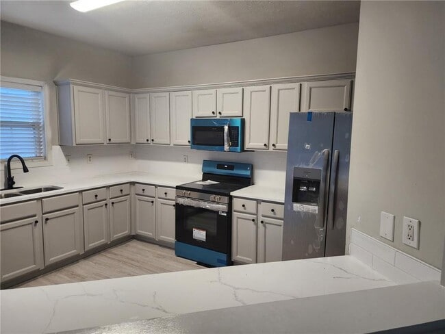 Building Photo - 138 Shady View Pl