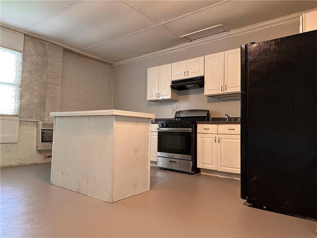 Foto del edificio - 802 N Park St