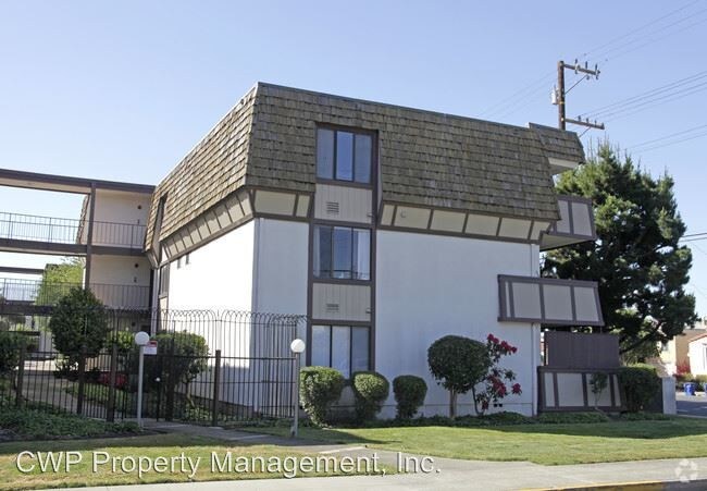 Primary Photo - 1550 Bancroft Ave