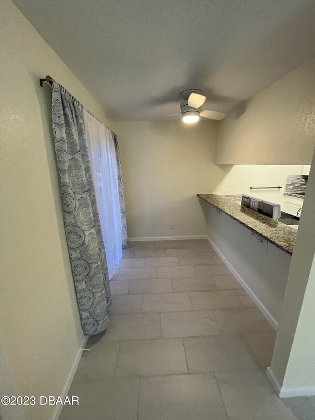 Building Photo - 432 Auburn Dr