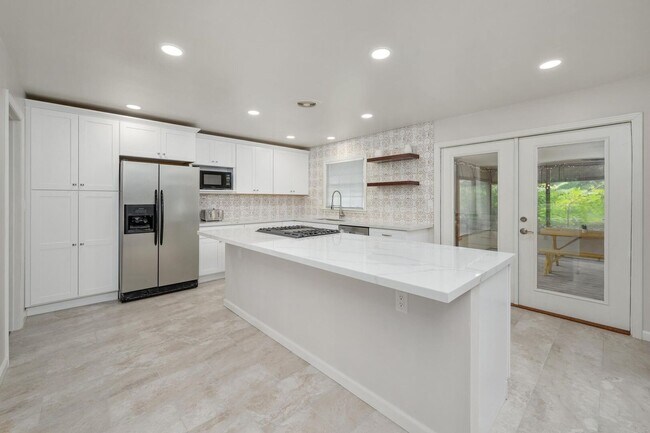 Foto del edificio - Beautiful Brick Ranch Home in Franklin
