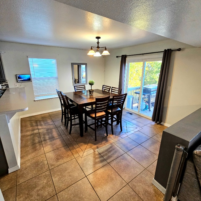 Building Photo - 4905 Copen Dr