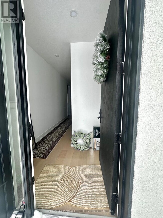 Building Photo - 1965 Upperpoint Gate