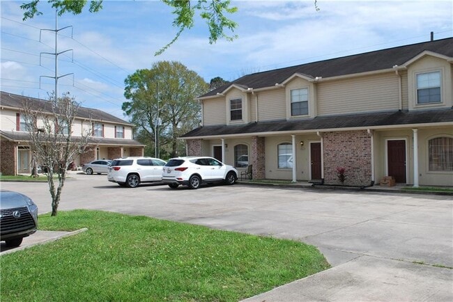 Building Photo - 1302 Windsor St