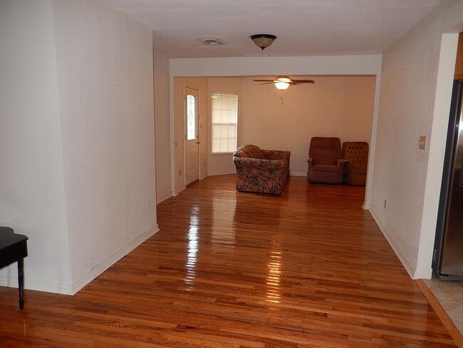 Foto del edificio - 307 N Dellview Dr