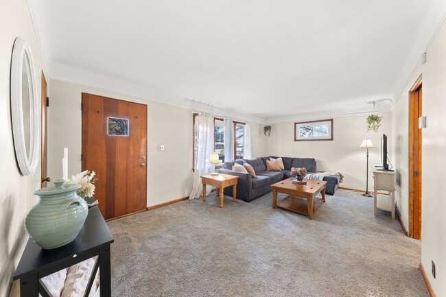 Foto del edificio - 3543 Frost Rd