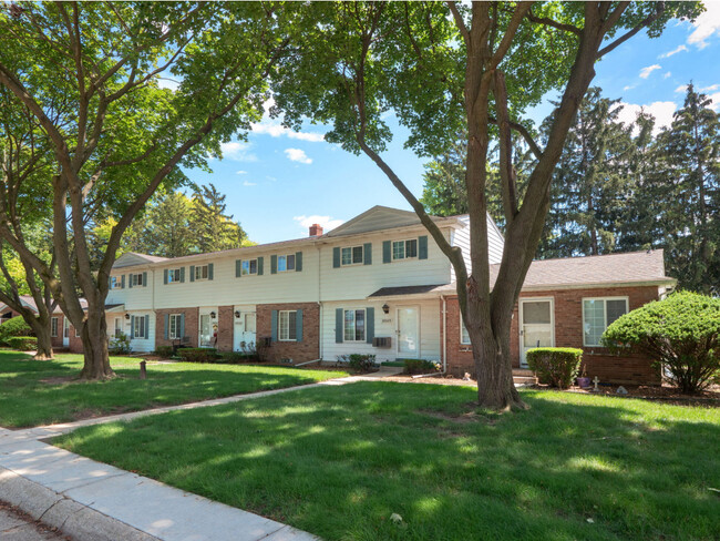 Building Photo - Southgate Townhomes