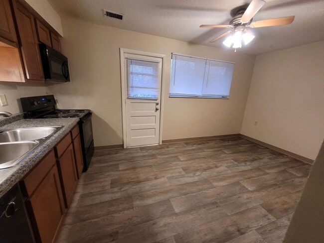 Interior Photo - West Glen Apartments