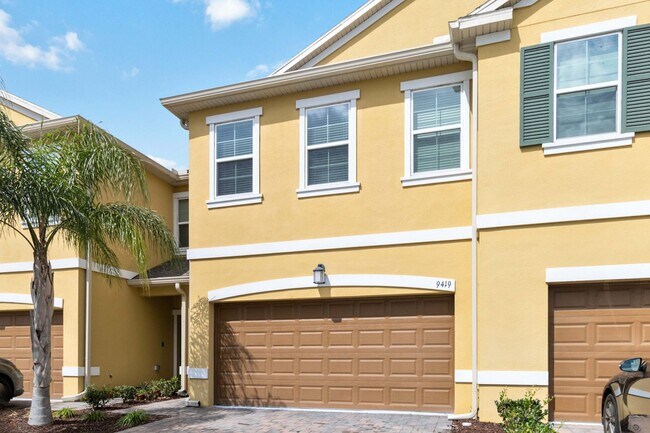 Building Photo - Beautiful Energy Efficient "Smart" 3/2.5 T...