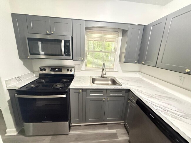 Foto del edificio - 824 Burns Walk Ct NW