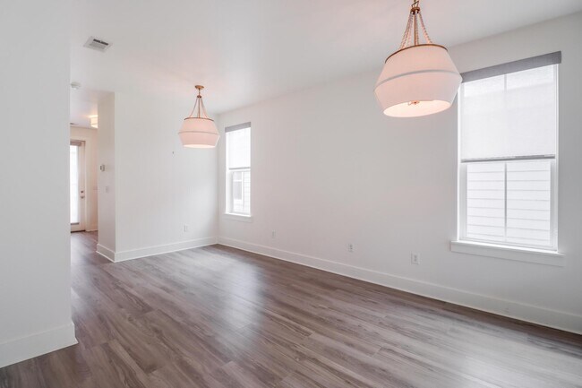 Foto del edificio - 2207 Government St