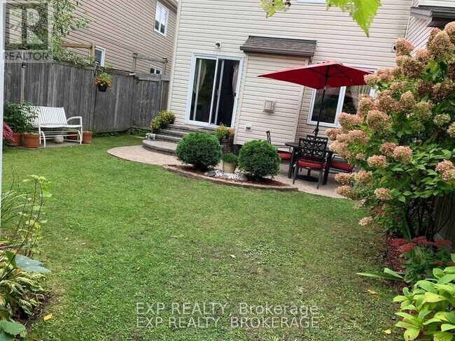 Building Photo - 742 Cedar Creek Dr