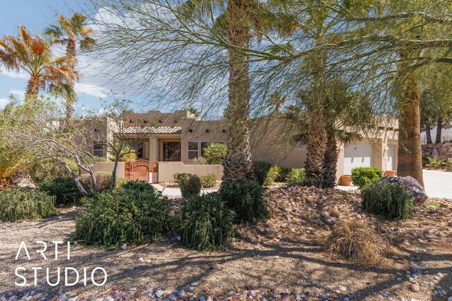 Foto del edificio - Beautiful 4 Bedroom, 3.5 Bath Home in Scenic