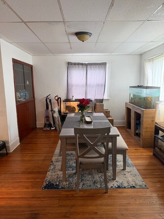 Foto del edificio - 3817 Marland Heights Rd