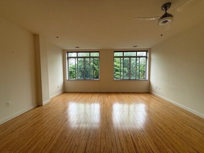 Foto del edificio - 25 McWilliams Pl