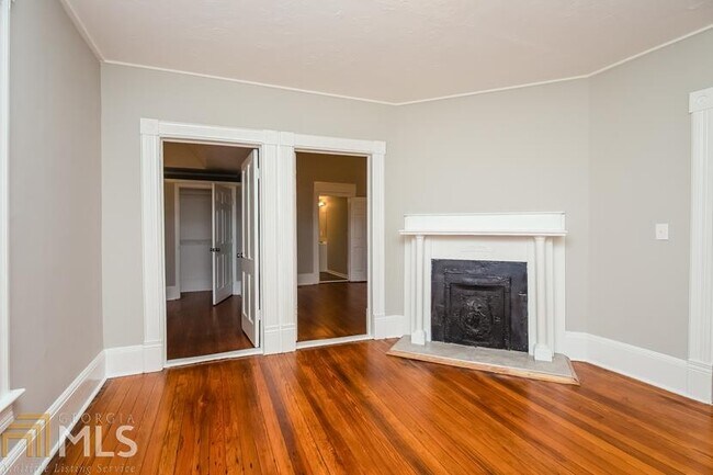 Building Photo - 311 E Marable St