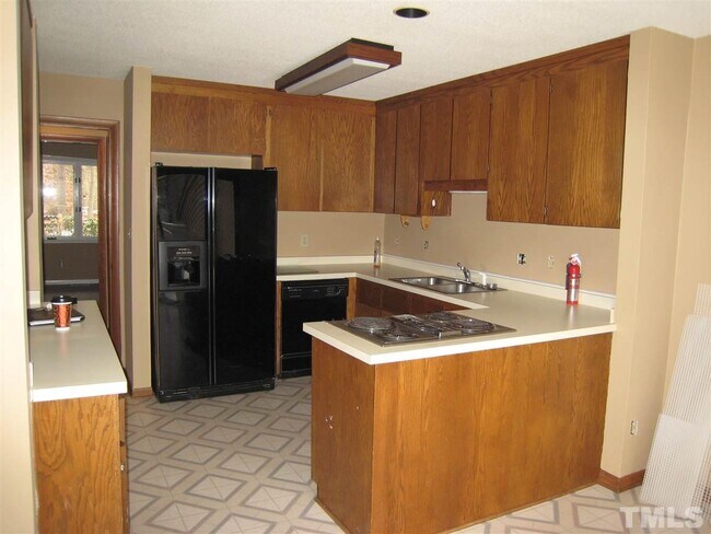 Building Photo - 84 Stoneridge Rd