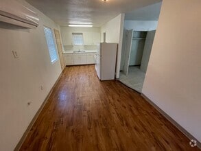 Building Photo - 3014 22nd St