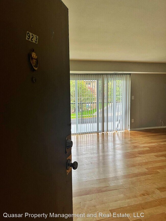 Building Photo - 2 br, 1 bath House - 5502 Karen Elaine Dr ...