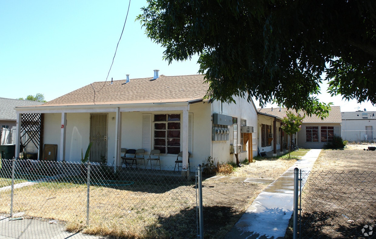 Building Photo - 126 Madoline St