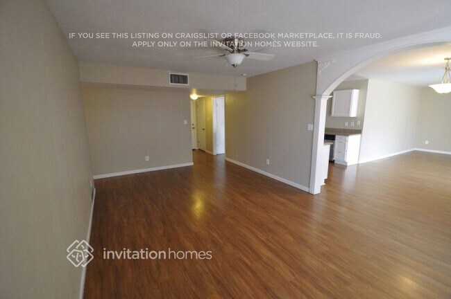 Foto del edificio - 3410 W Orchid Ln