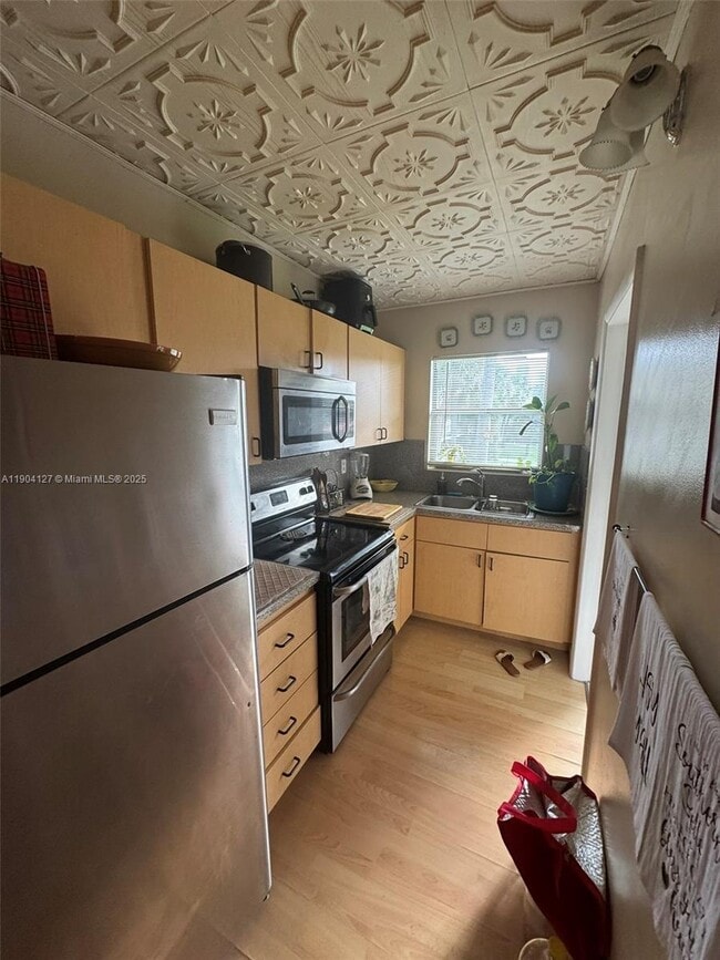 Building Photo - 270 Layne Blvd