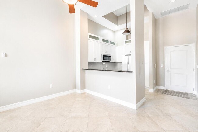 Foto del edificio - 701 S Olive Ave