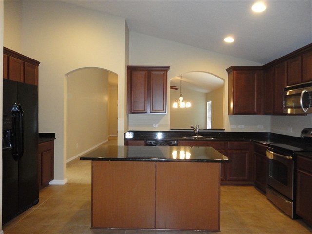 Foto del edificio - 915 Branchwood Way