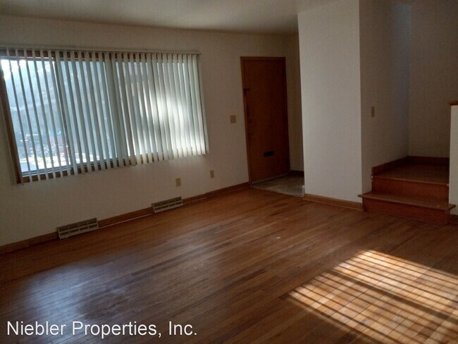 Building Photo - 2 br, 1.5 bath House - 650 Otter Avenue