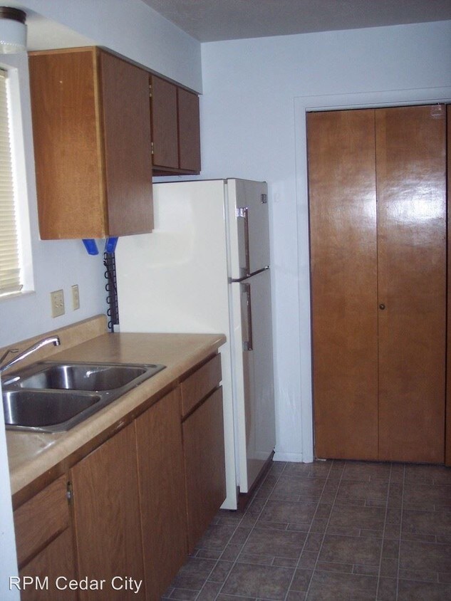 Building Photo - 2047 Buckboard Dr