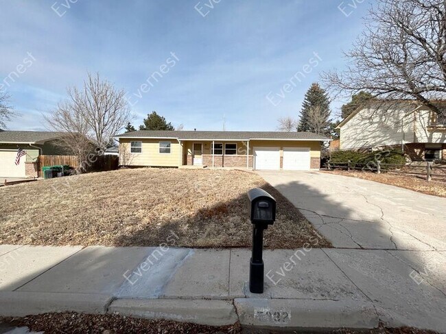 Building Photo - 7332 Centennial St