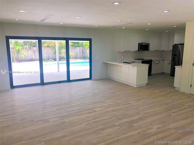 Building Photo - 7340 SW 105th Terrace