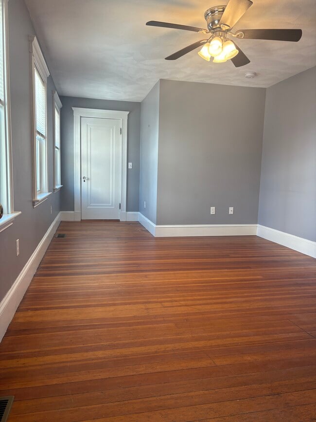 Building Photo - 12 Madison Ave