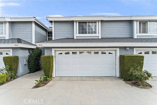 Foto principal - 1821 E Cypress St