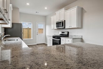 Building Photo - 16423 Blossom Grv Dr