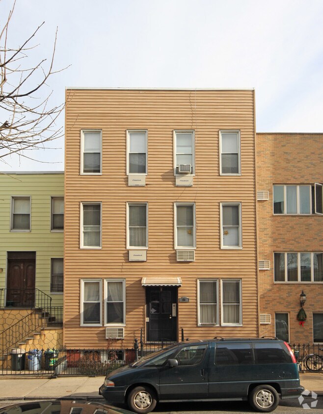 Foto principal - 56 Newell St