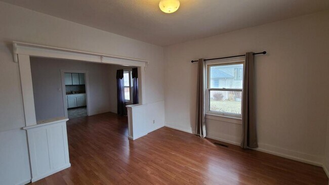 Building Photo - 545 Palmer Ave