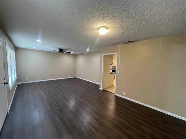 Building Photo - 303 Aikens St