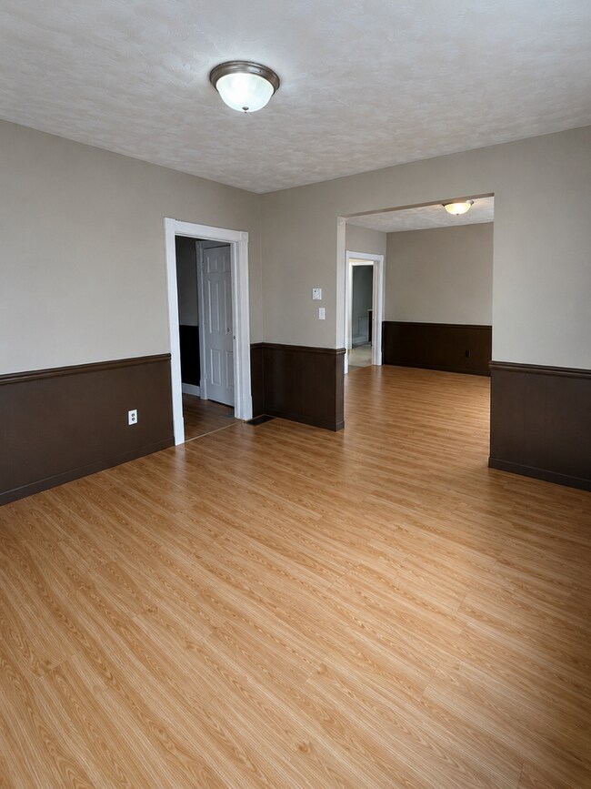 Foto del edificio - Town House: 2 bedroom & 1 bathroom
