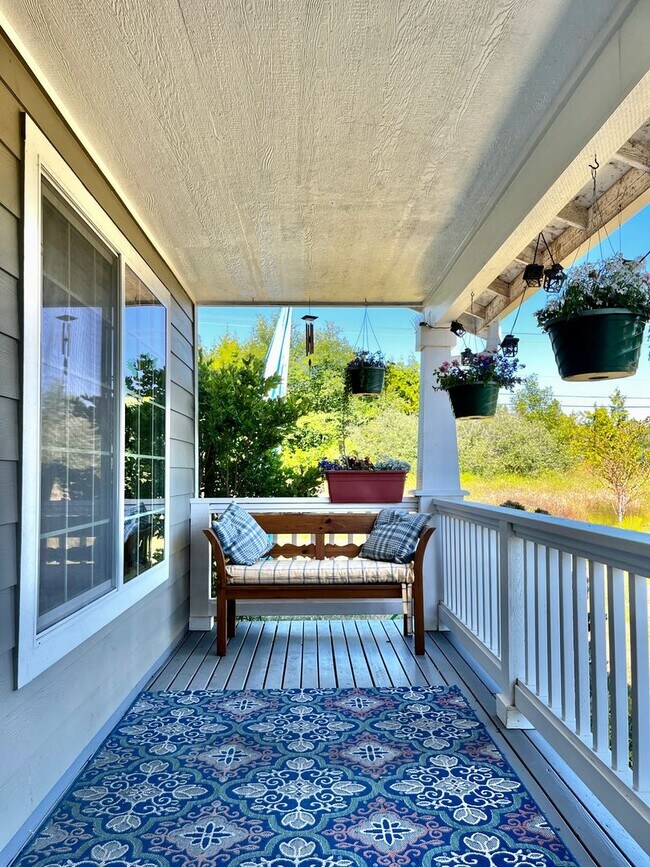 Foto del edificio - Peaceful Hansville Home with Plenty of Room