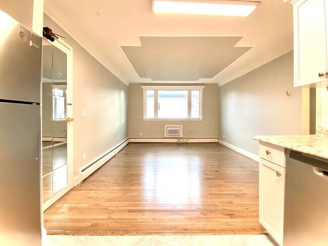 Foto del edificio - 2bed unit in Watertown is available in9/1