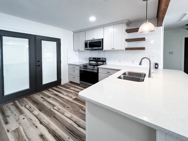 Foto del edificio - 2001 N Fm