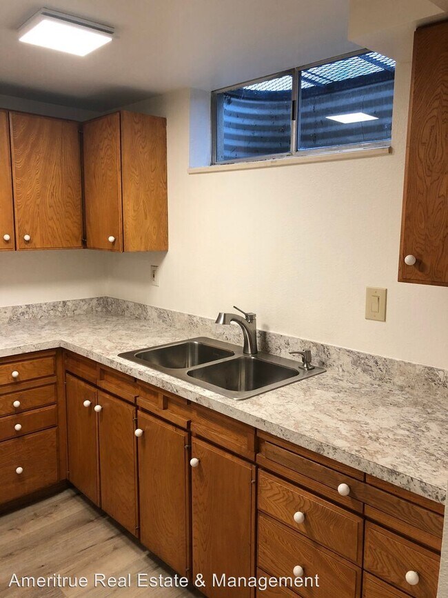 Foto del edificio - 113 S 500 W