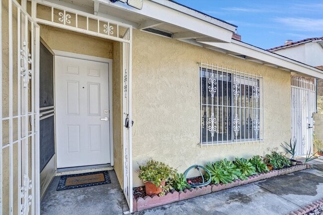 Foto del edificio - 2040 E 5th St