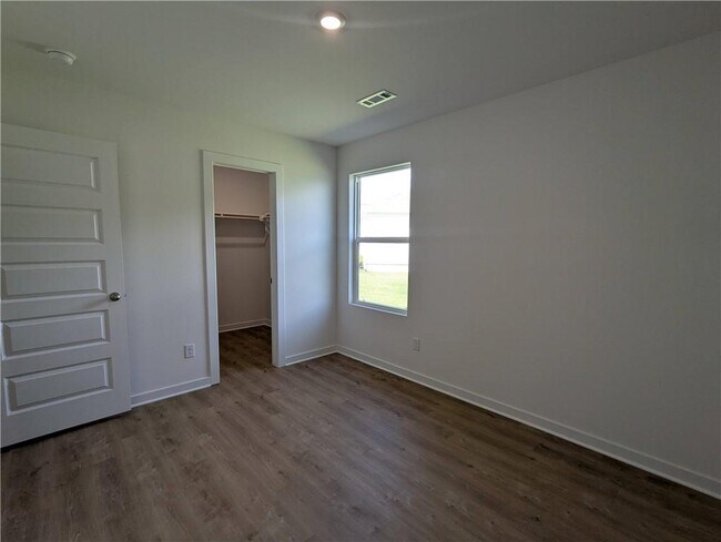 Foto del edificio - 1040 Rently St