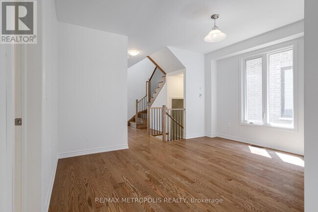 Building Photo - 1481 Buttercup Ct