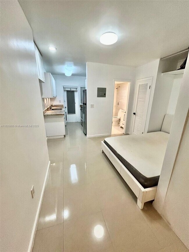 Foto del edificio - 921 Meridian Ave