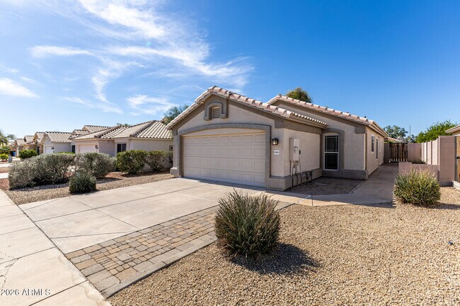 Foto del edificio - 16630 N 35th St