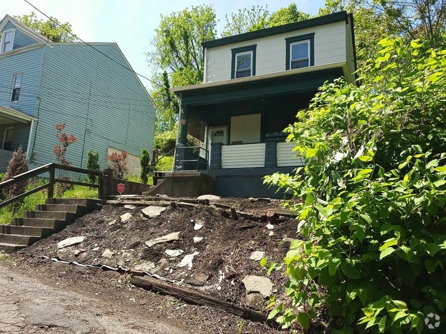 Building Photo - 3017 Wadlow St